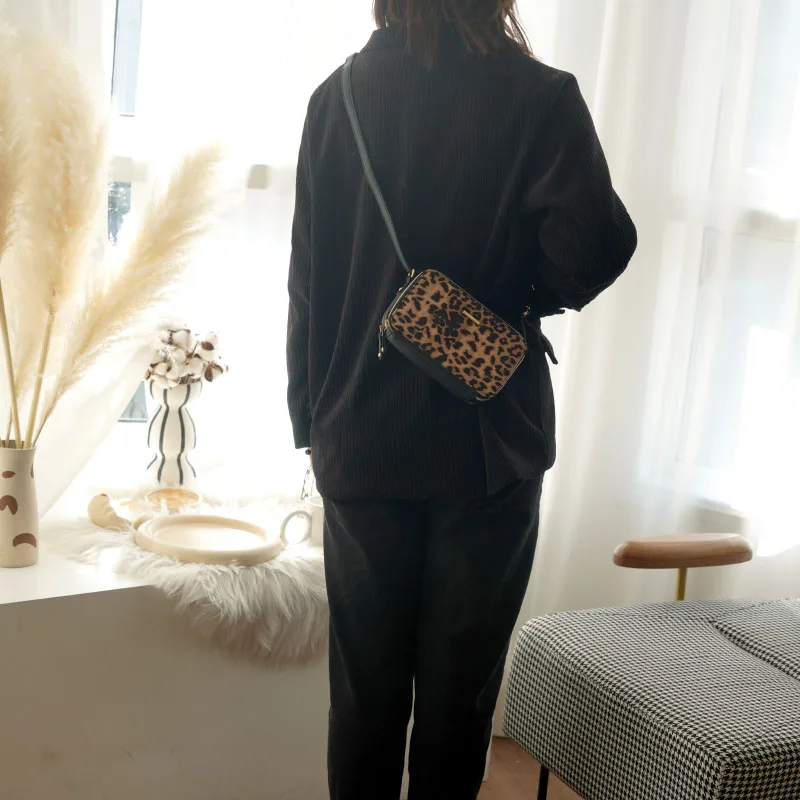 

Leopard Print Bag Large Capacity Womens Handbags Pu Leather Multifunction Shoulder Bag Luxury Crossbody Bag Purses WIth Handle