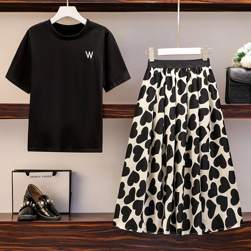 

2021 Summer New 2 Twp Piece Set Women Letter Embroidery Loose T Shirt Tops +Heart Printed Pleated Skirt Sets Suits Plus Size 4XL