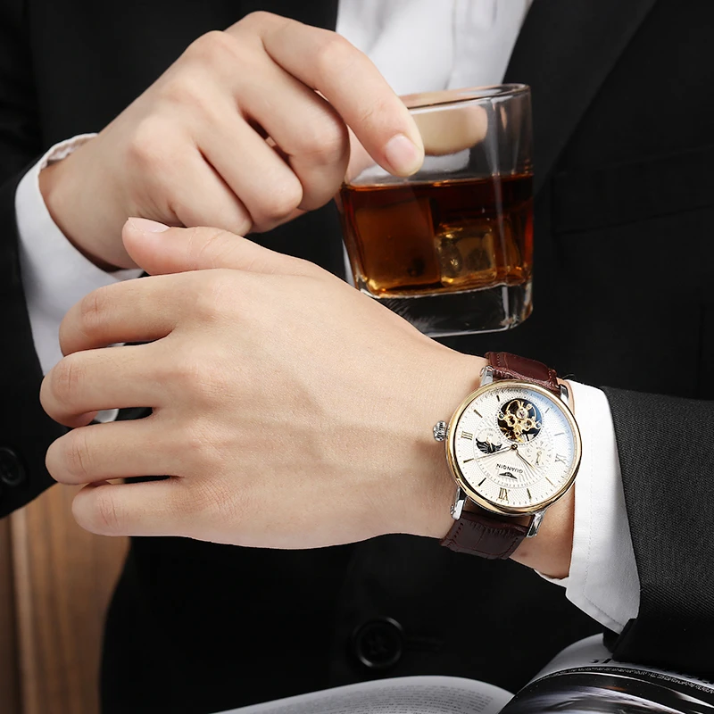 

GUANQIN Men Mechanical Watch Automatic Tourbillon Relogio Masculino Golden Top Brand Luxury leather Skeleton Wristwatch 16036