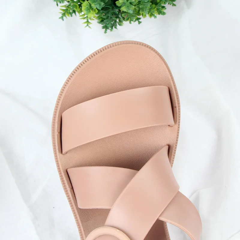 

2021 Women Flat Sandals Gladiator Open Toe Buckle Soft Jelly Sandals Casual Summer Flat Platform Beach Shoes XYW47