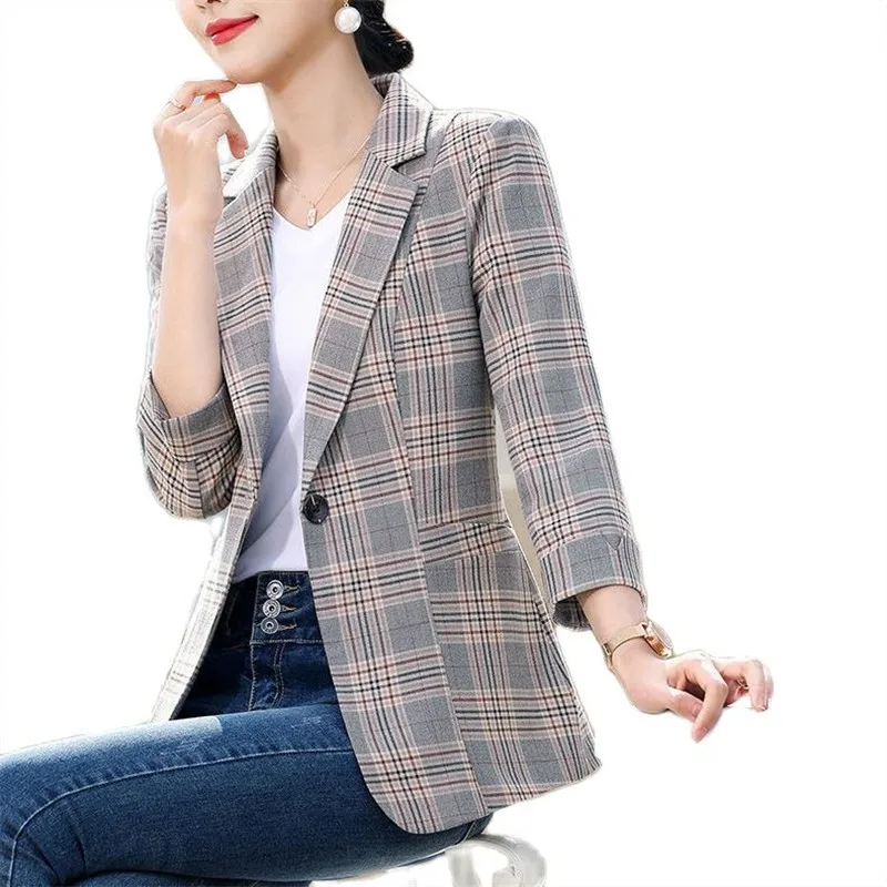 

Plaid small suit jacket women's 2021 spring new slim casual seven-point sleeve English style suit jacket