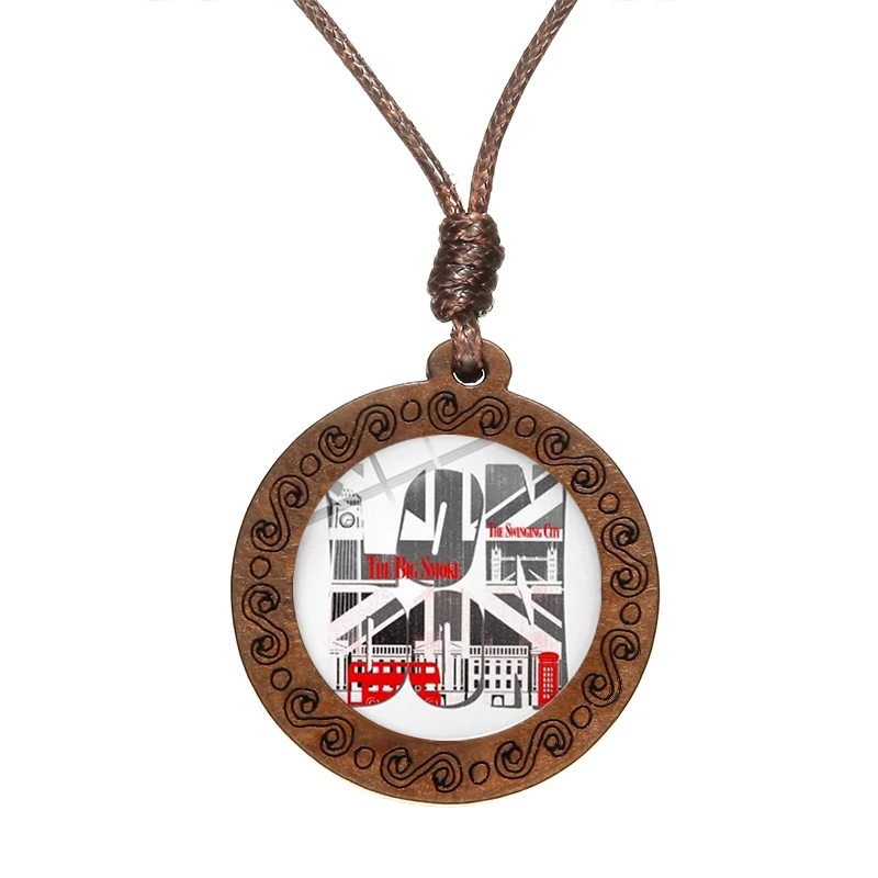 Круглое ожерелье из старого красного лондонского автобуса двухслойный автобус
