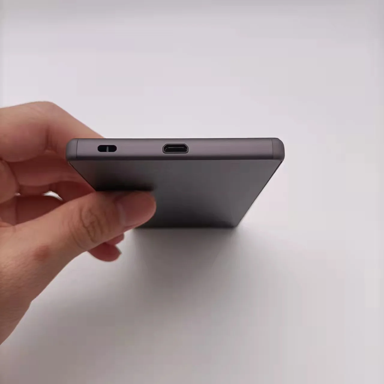 Восстановленный Оригинальный разблокированный мобильный телефон Sony Xperia Z5 E6653 3