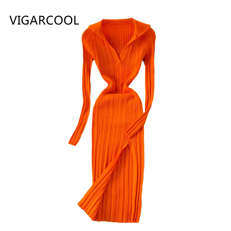 

Женское Облегающее вязаное платье осень 2021 облегающее эластичное вязаное платье средней длины с V-образным вырезом и длинными рукавами пик...