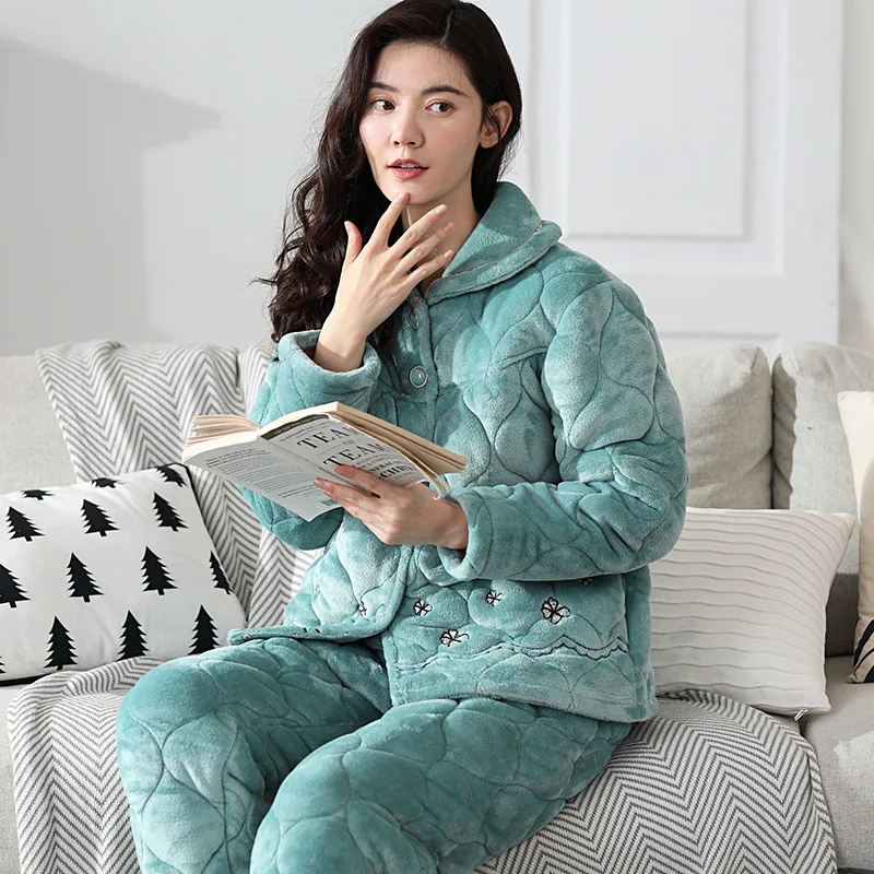 

New Winter Pajamas Ladies Flannel Quilted Three-layer Increased Thickening Warm Home Service Middle-aged and Elderly Mother Suit