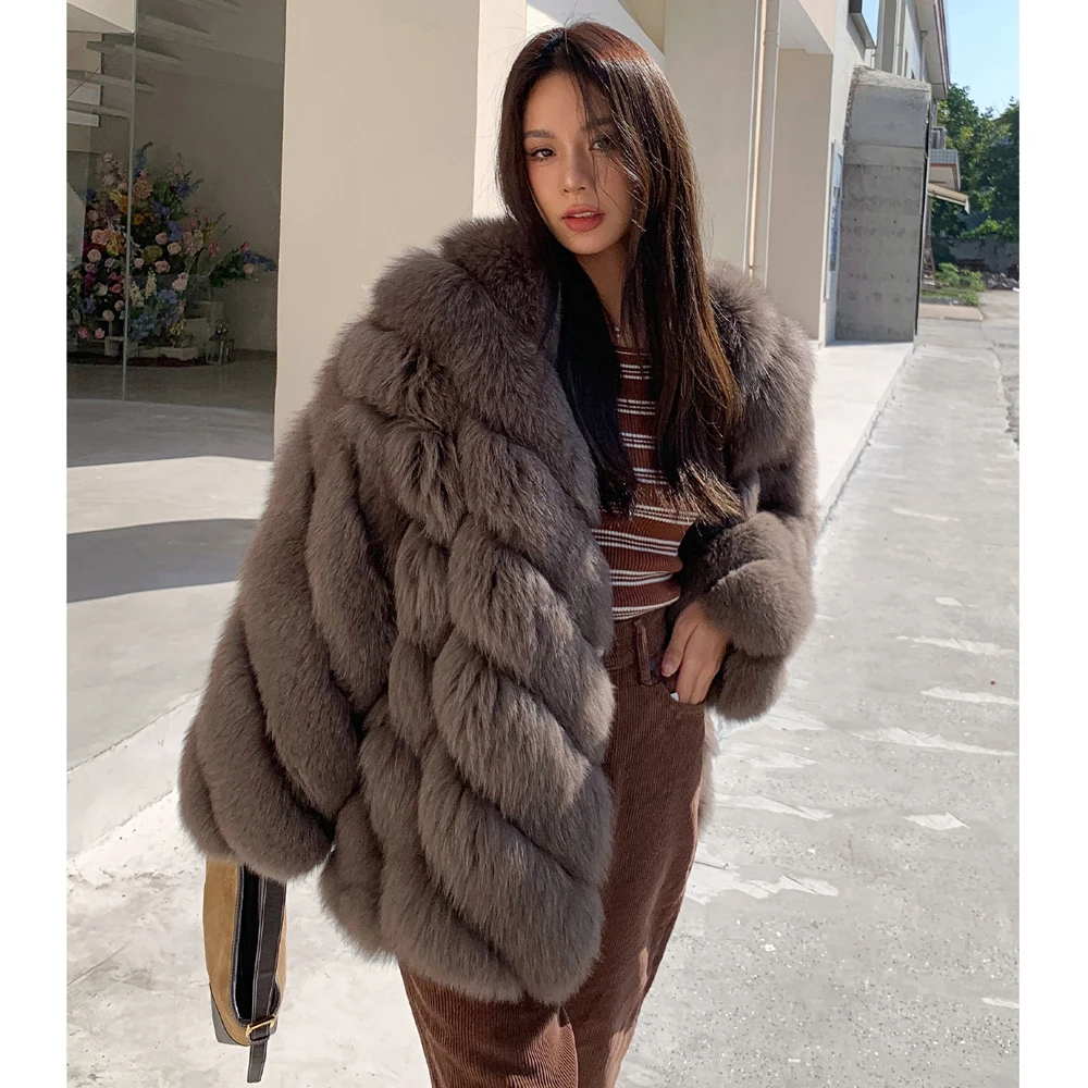 Fashion Women Real Fox Fur Jacket Natural Woman Whole Skin Genuine Fox Fur Coats Medium Length V-neck Luxury Fur Overcoats 2022