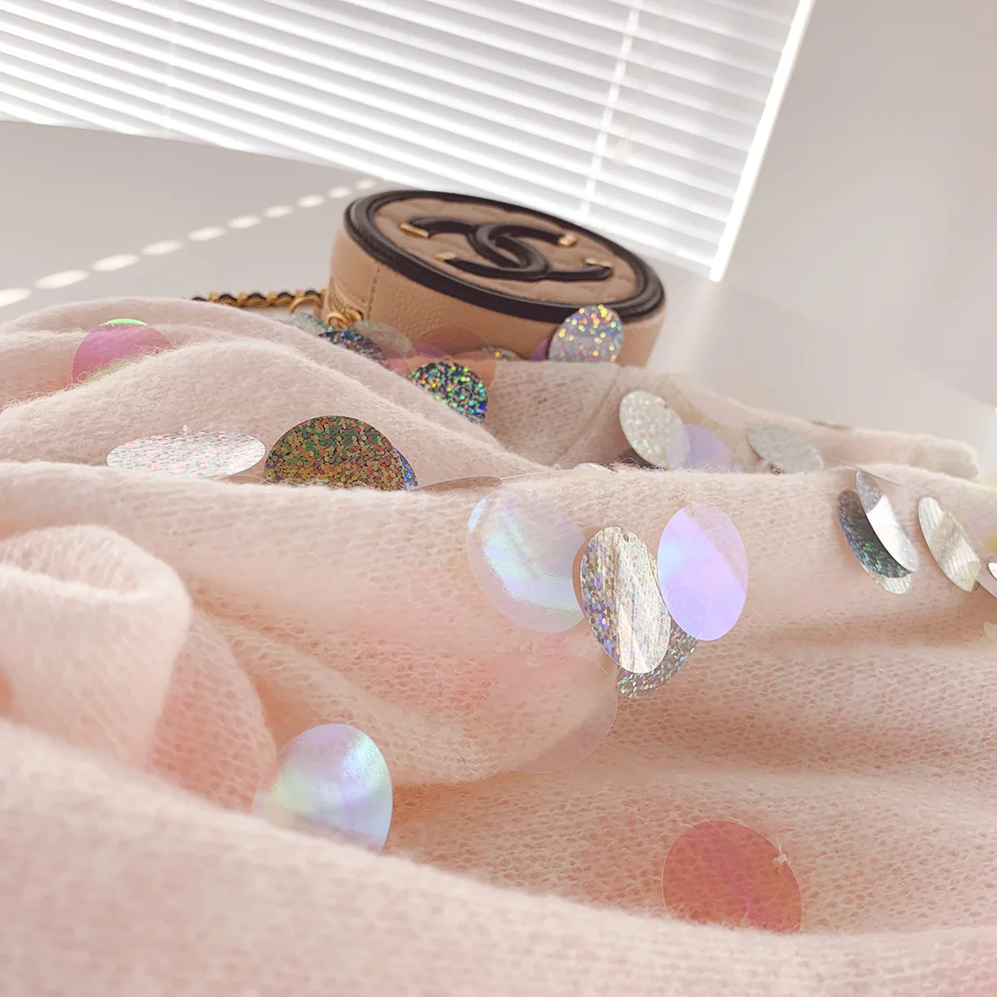 Женский трикотажный свитер в Корейском стиле с радужными блестками виде рыбьей