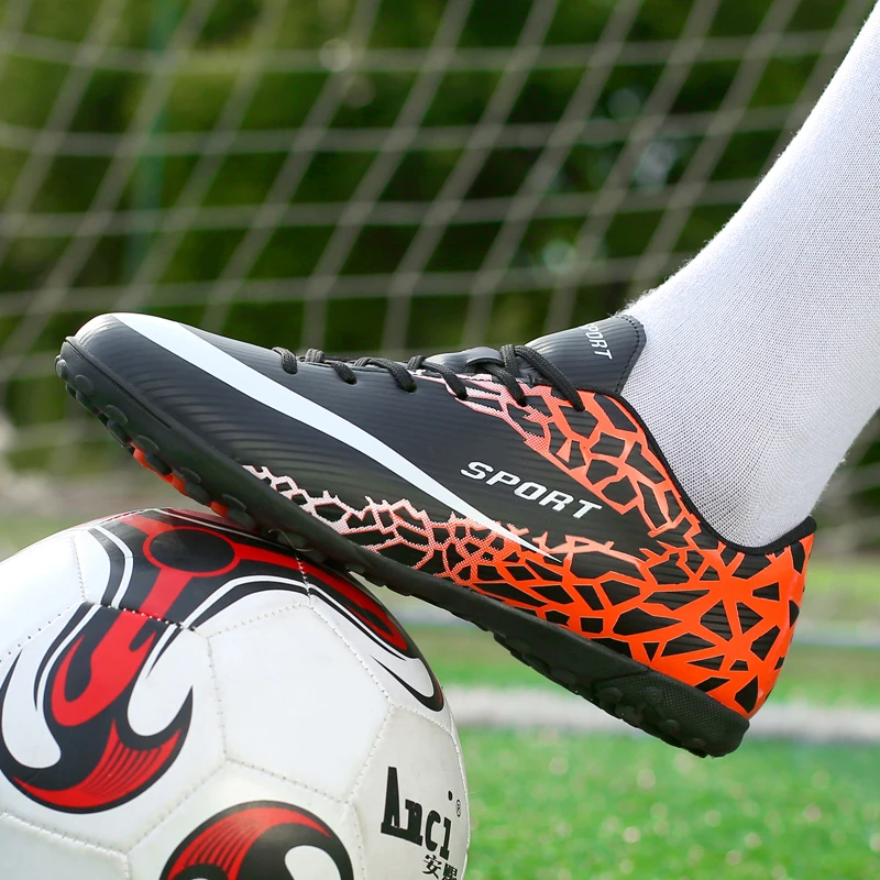 Men's and women's soccer shoes long nails broken lightweight comfortable indoor | Спорт и развлечения