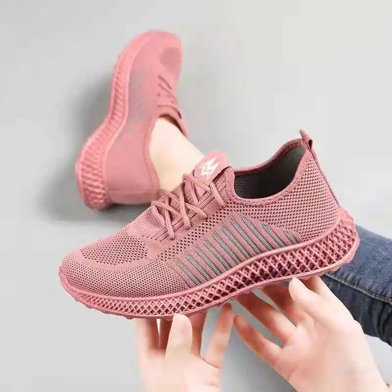

2021 Summer New Korean Style Mesh Surface Breathable Flying Woven Coconut Shoes Comfortable Women's Casual Sports Coconut Shoes