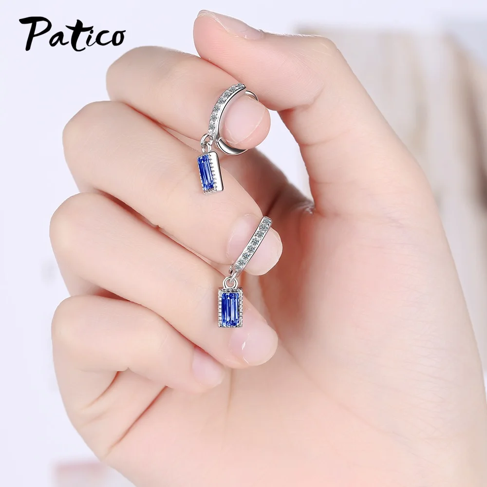 Женские серьги-гвоздики из серебра 925 пробы с синим цирконием |