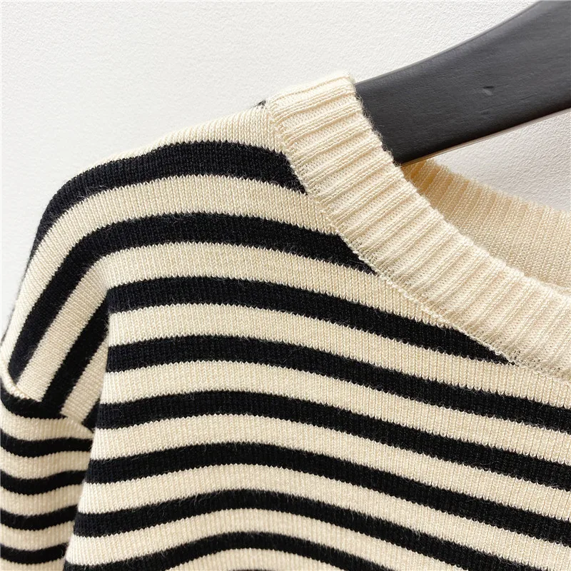 

CBAFU striped sweater pullovers women spring autumn 2 piece set o neck loose knit top wide legs pants suit knit tracksuit M131