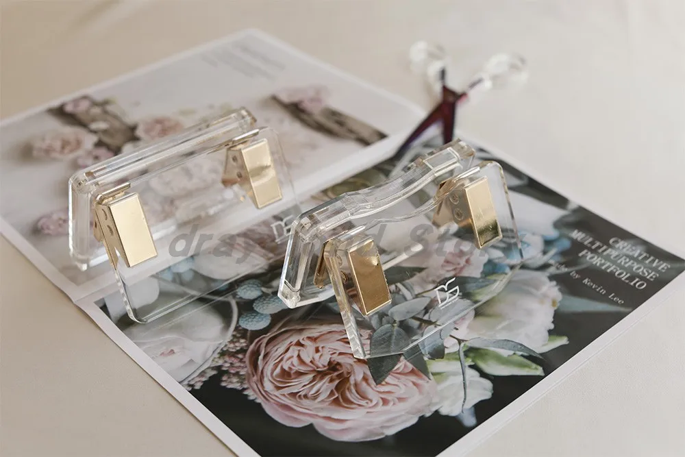 Акриловые золотые плоские стандартные Дырокол (10 листов) канцелярские