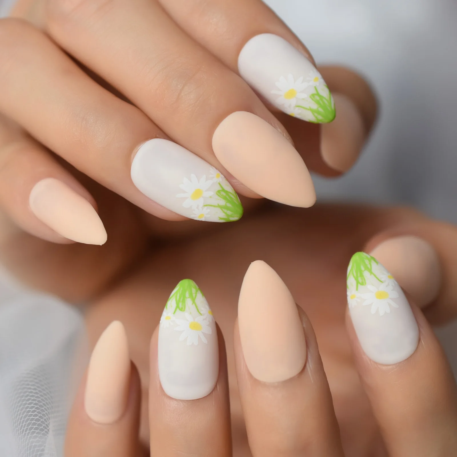 

Искусственные ногти бежевые/нюдовые/белые, 28 шт.