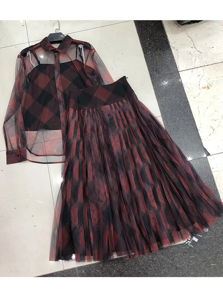 

Geometric pattern perspective cutout shirt two-piece suit ladies summer new + high waist mesh yarn big swing skirt fashion suit