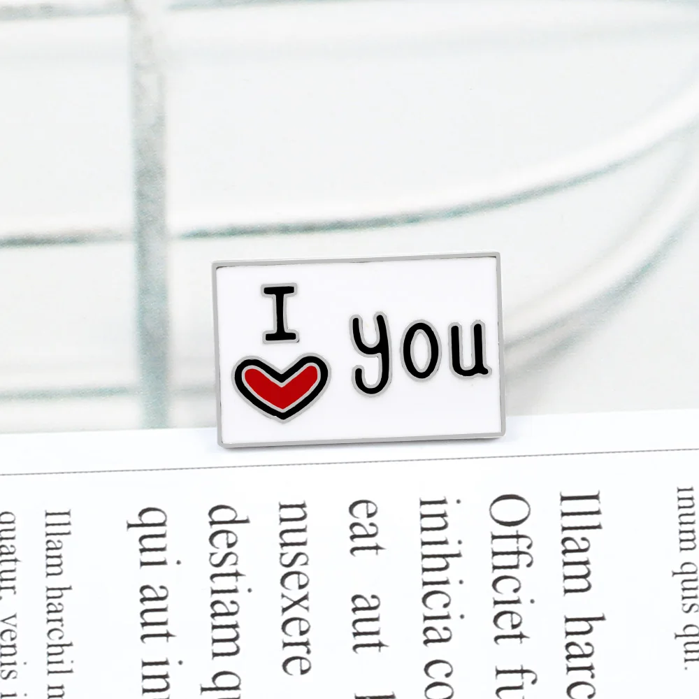 Мультфильм буквенный лозунг эмаль на булавке милый прекрасный знак с надписью I