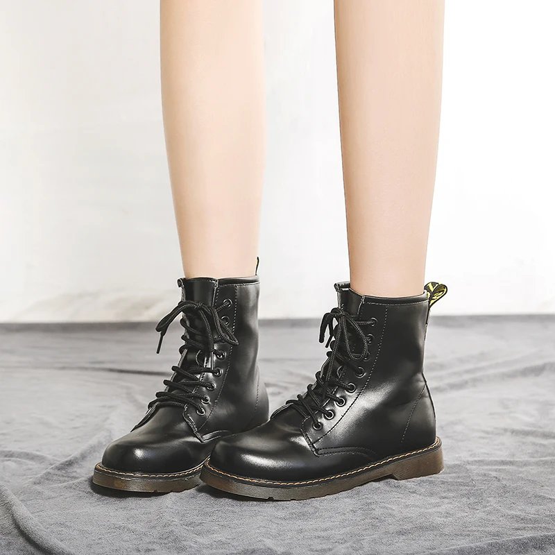 Женские мотоциклетные ботинки на танкетке черные кожаные оксфорды платформе со
