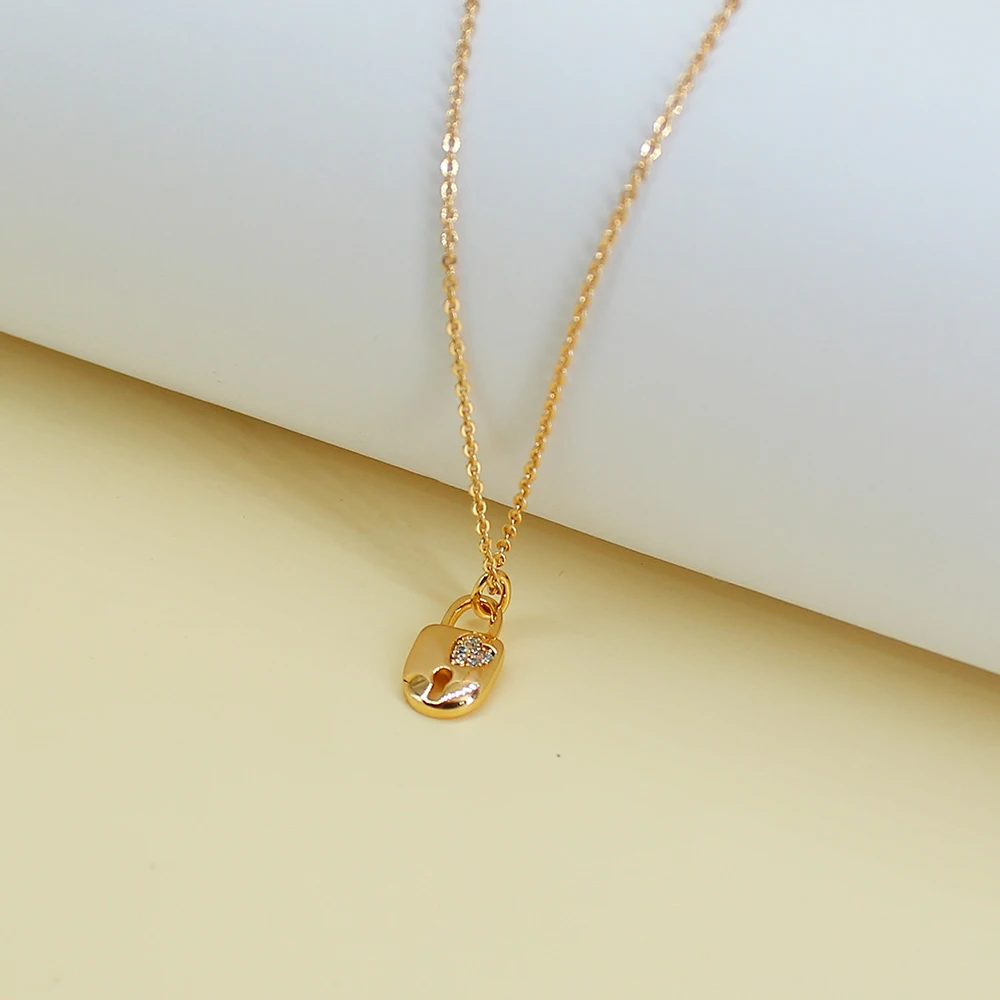 

Delicate Mini Key Lock Necklace Fashion Long Pendant Sweater Chain Chunky For Women Wholesales Neck Accessories Jewelry Gifts