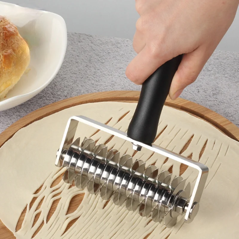 

Baking Tool Roller Seine Knife Stainless Steel Pizza Hob Multi-Function Latte Art Knife in Stock Wholesale