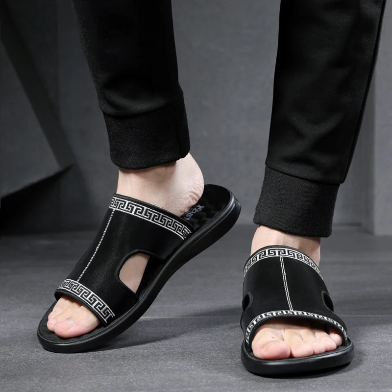 

2021 New Homme Summer Fashion Anti-Slip Slippers Beach Shoes Brand Shoes Flip Flops Soft Men Sandals Man Home Indoor Slides Bath