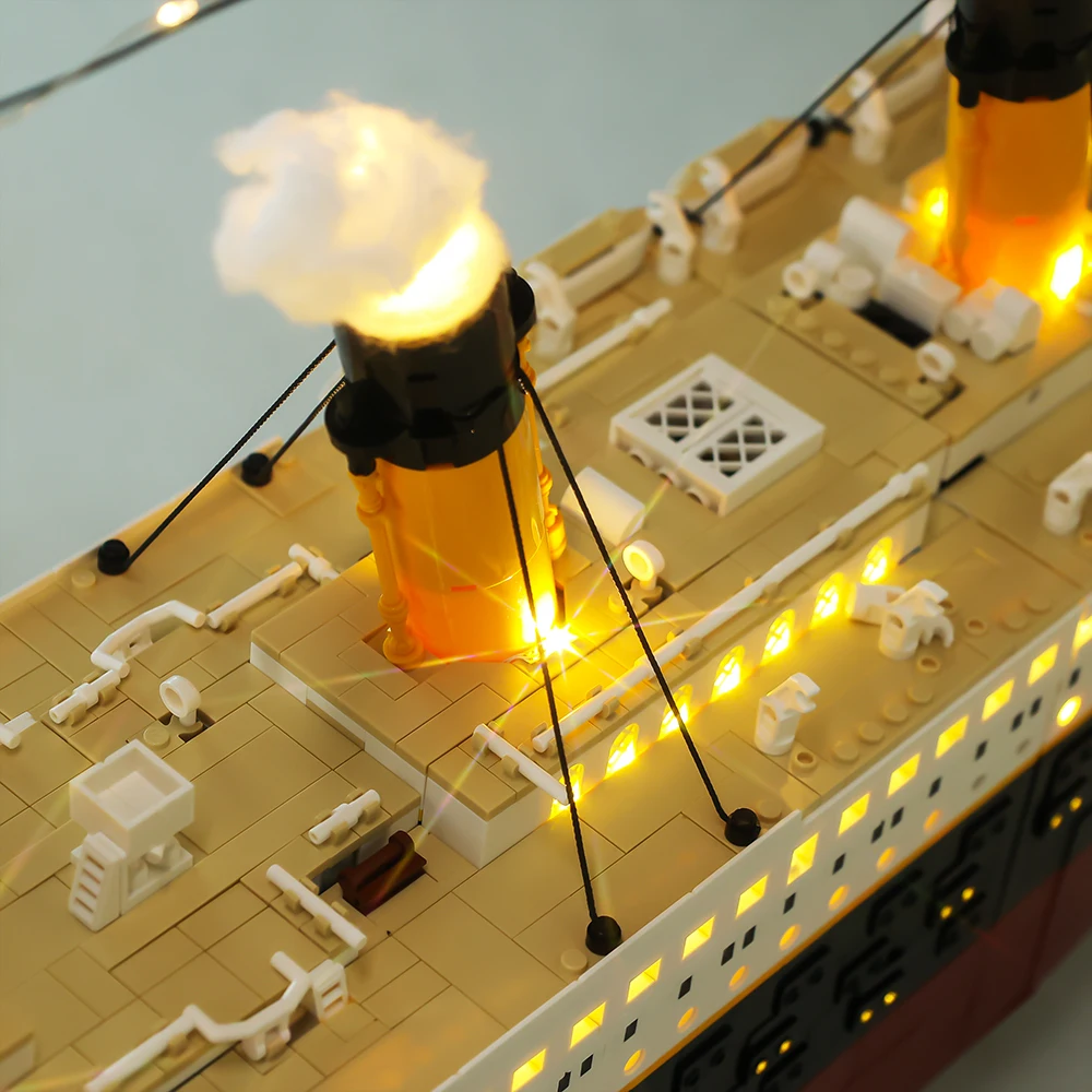 Набор со светодиодной подсветкой для креативного 10294 года Титаник королевская