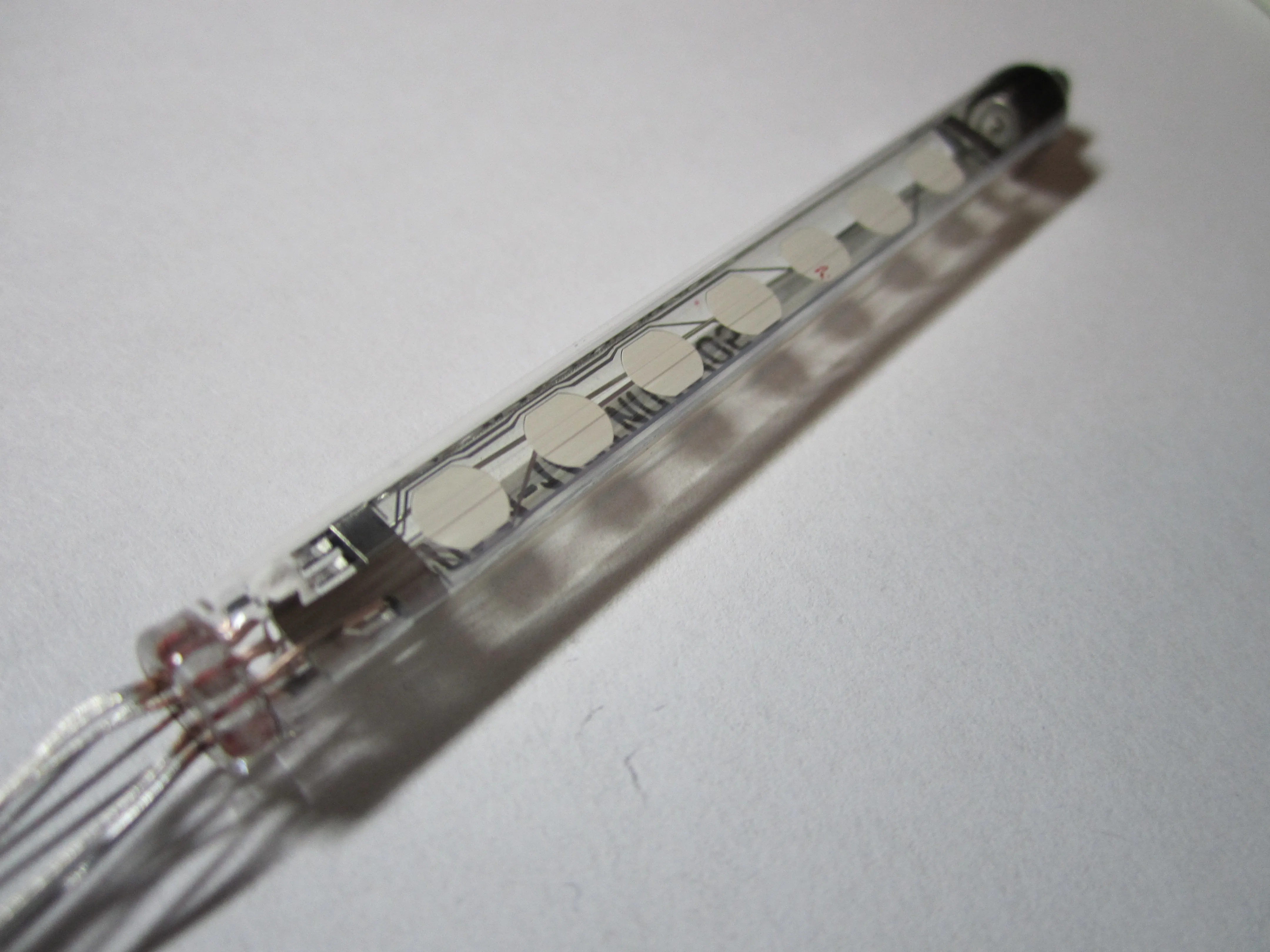 Бесплатная доставка сделать для Iv 25 флуоресцентная электронная трубка одна IV25 VFD