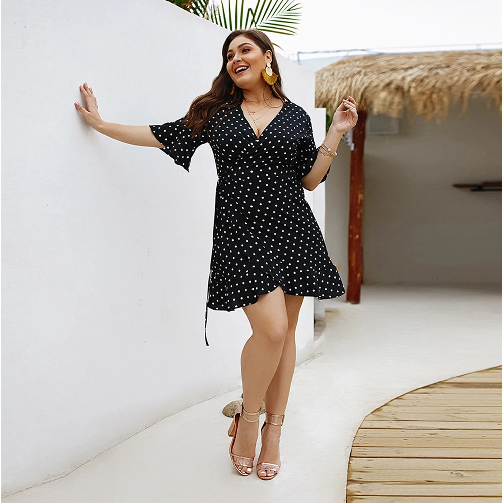 Женское винтажное платье в горошек мини большого размера с коротким