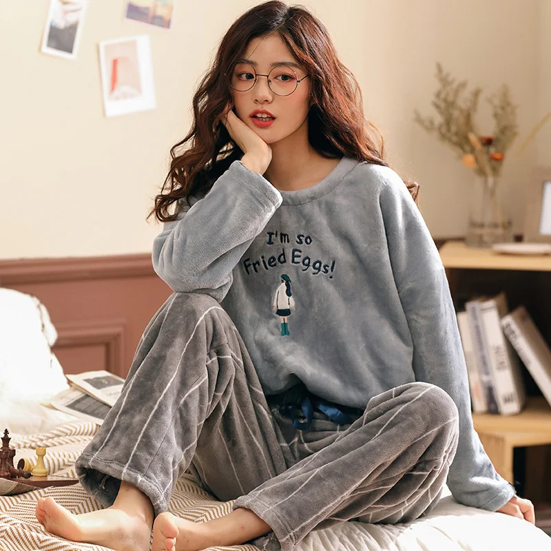 Осенне зимняя плотная теплая женская пижама из кораллового флиса комплект с