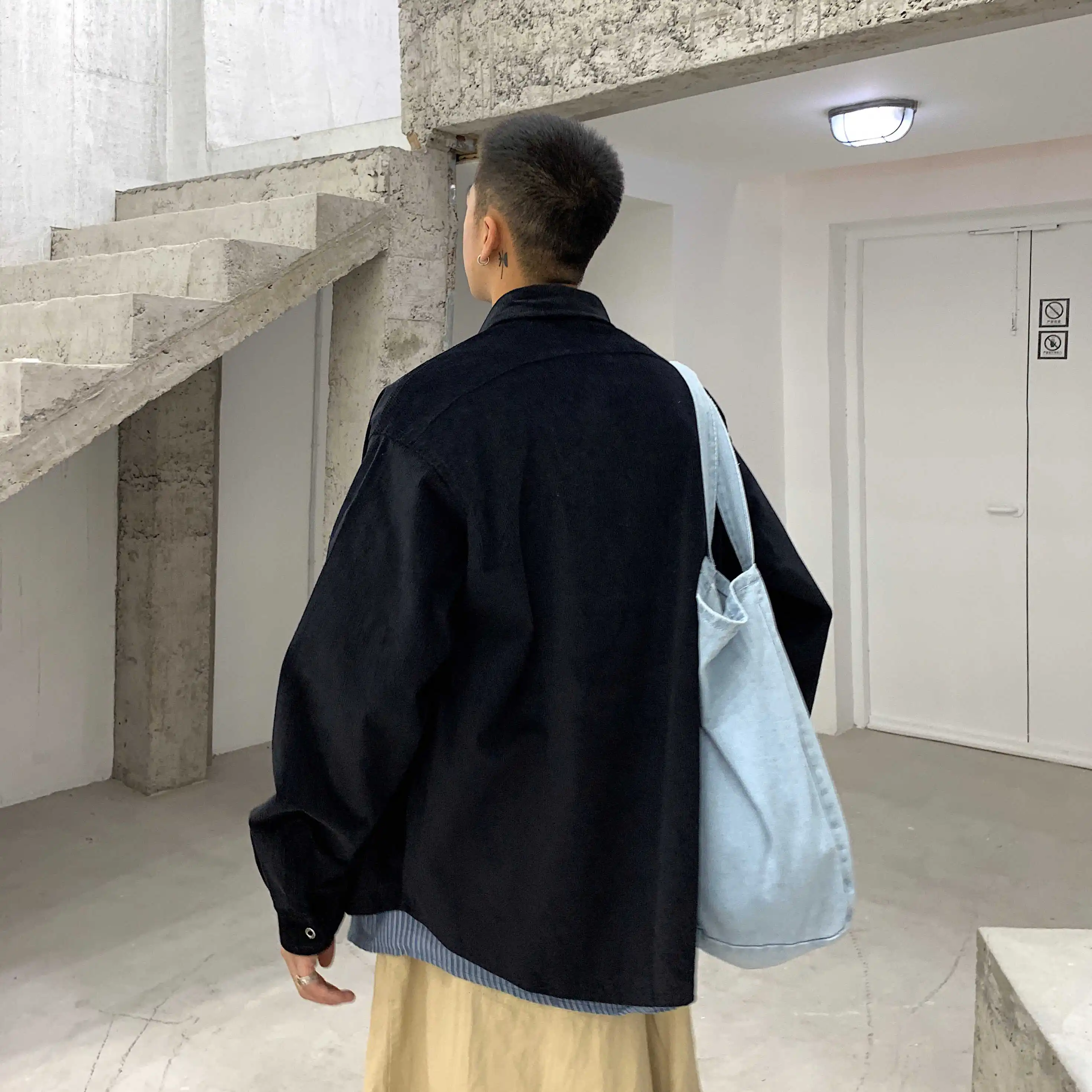 

2019 Autumn And Winter New Korean Version Of Men's European And American Loose Solid Color Casual Corduroy Jacket