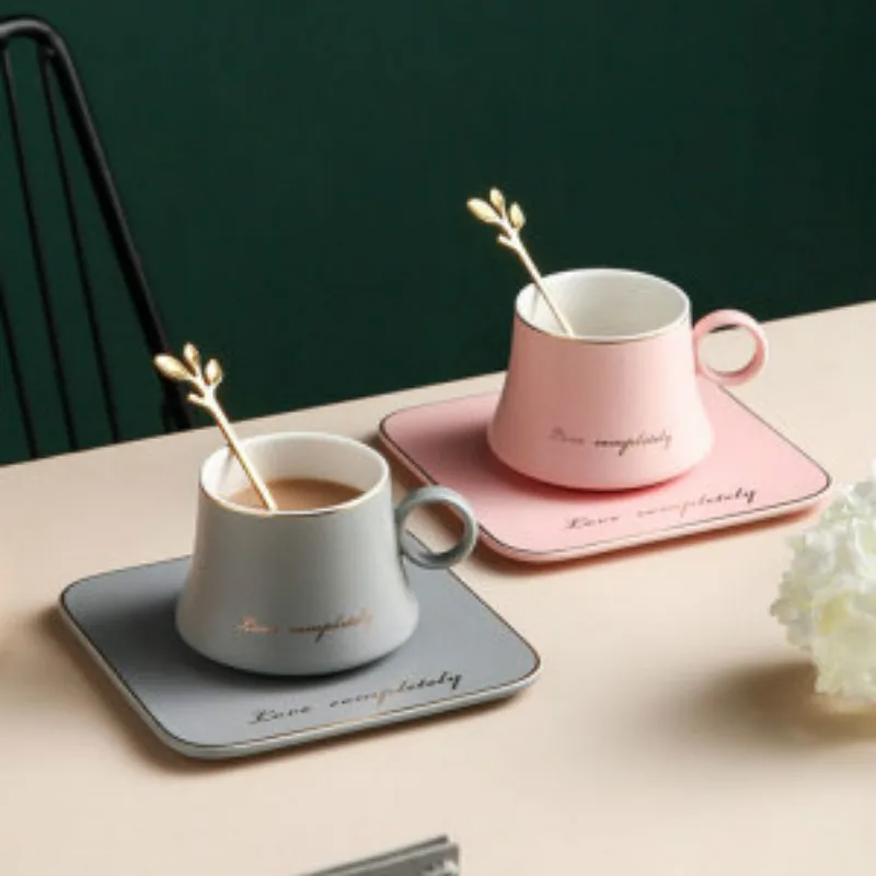 Европейский керамический набор кофейных чашек с крышкой ложка фарфоровая Ручная