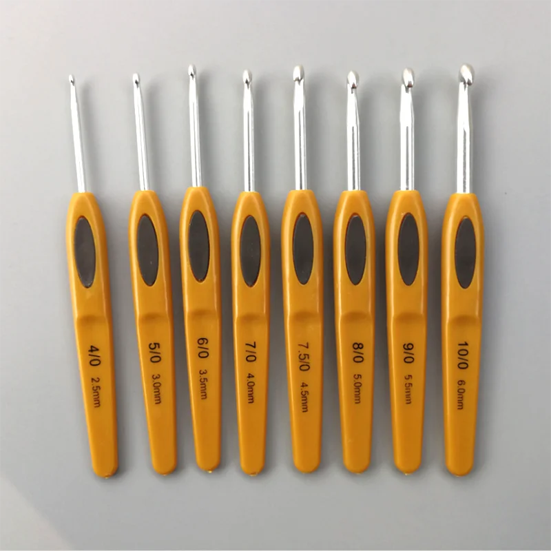 

8PCS Soft Touch Crochet Hooks Aluminum Ergonomic Soft Plastic Handle Needles Weave Craft Yarn Crochet Hooks Knitting Sewing Tool
