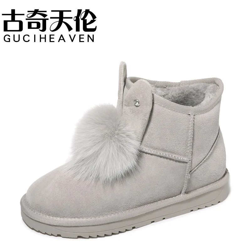 Женские ботинки на меху зимние теплые без застежки плоской подошве для катания