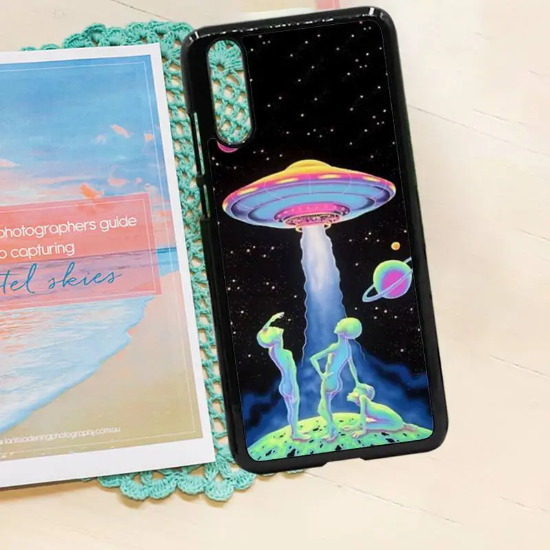 

Alien UFO Cartoon Art design Phone Case PC for iPhone 11 12 pro XS MAX 8 7 6 6S Plus X 5S SE 2020 XR