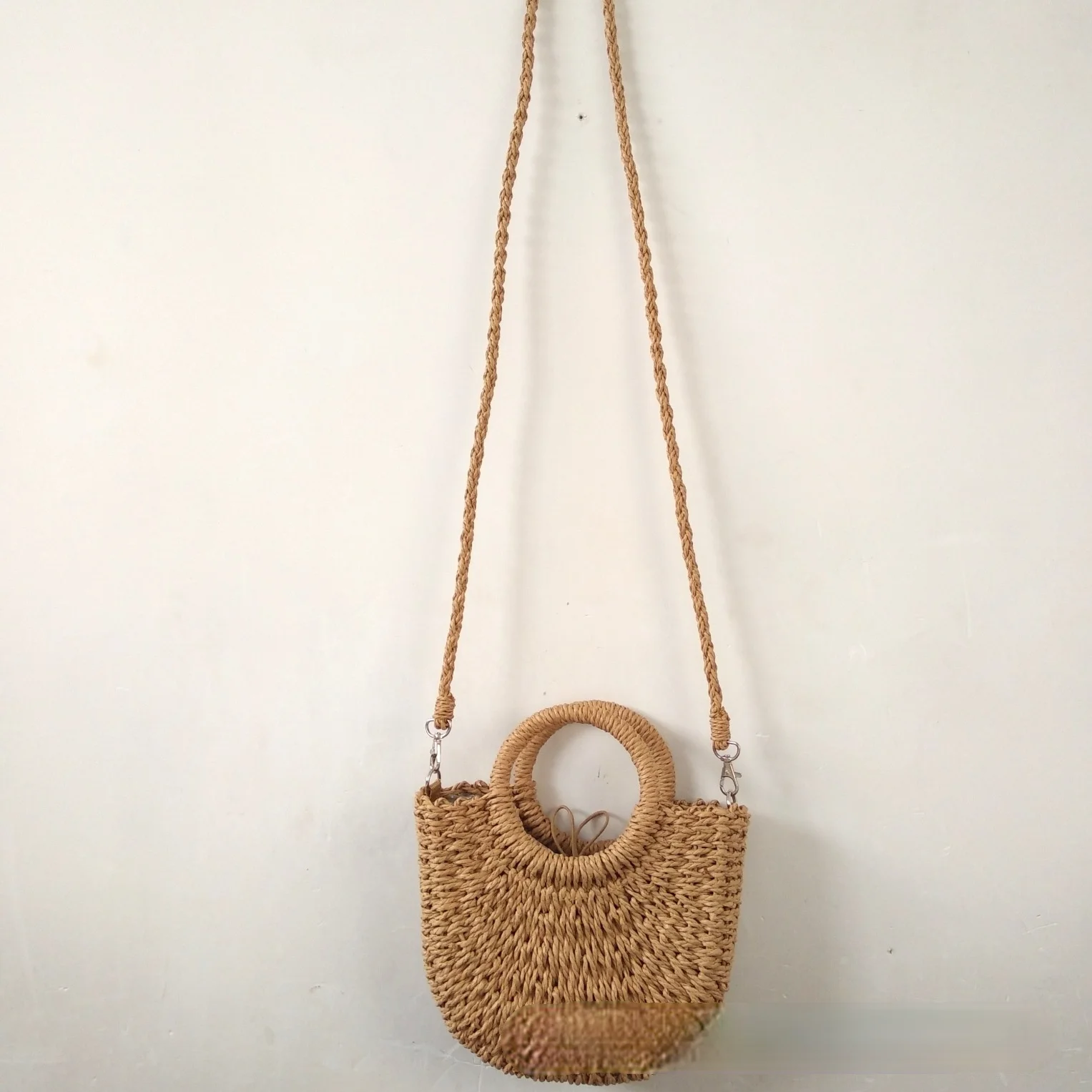 2021 Straw Woven Handbags Women Round Circular Rattan Bag New Beach Tote Shoulder Bags Female's Fashion Traveling Bag