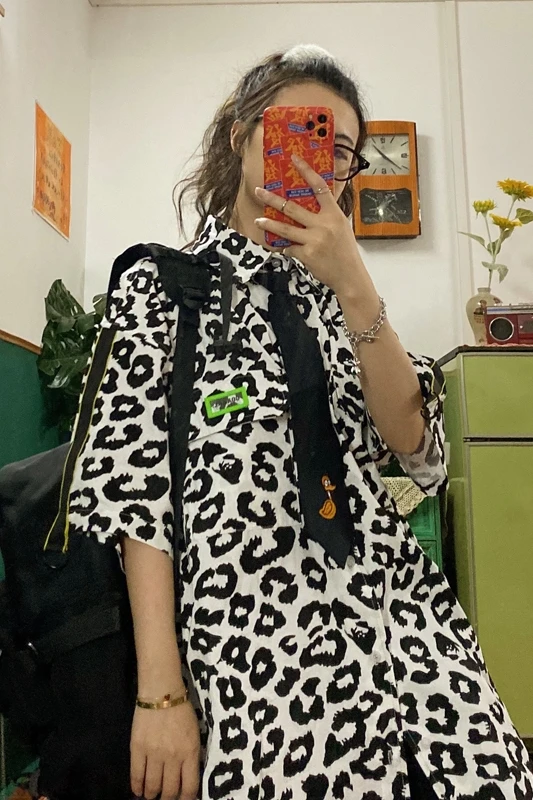 Уличная Хип-Хоп Ретро Гонконгская леопардовая Свободная рубашка с большими