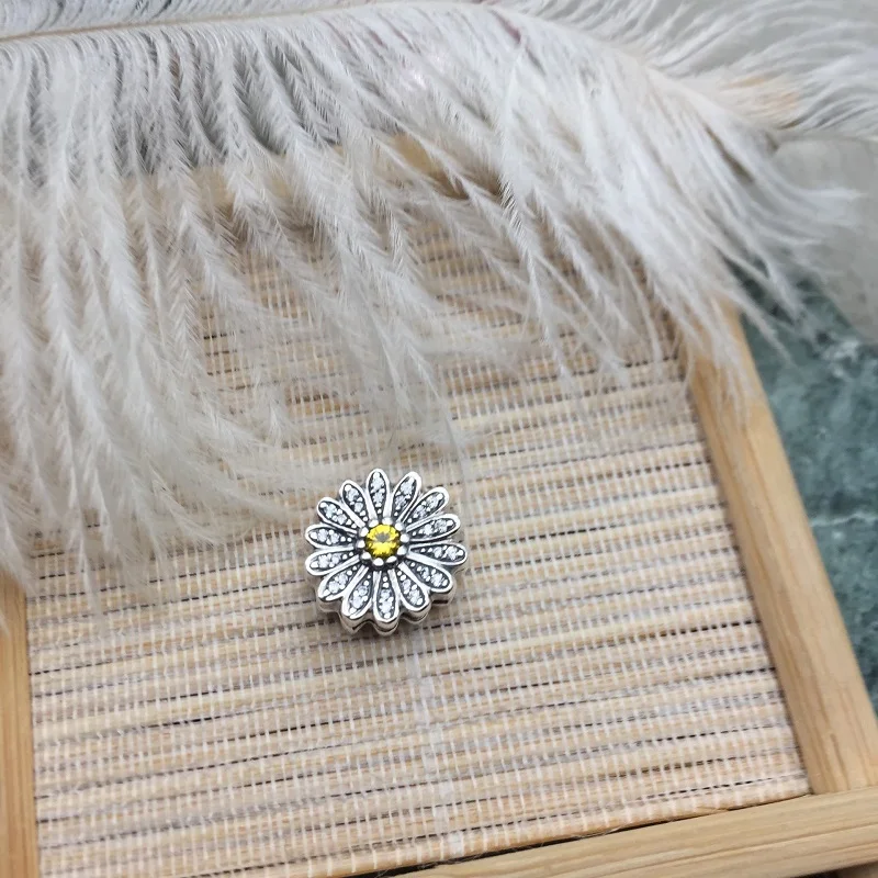 

CodeMonkey Genniue 925 Sterling Silver Daisy Charms Beads Fit Original pandora Bracelet Dangle 2020 Spring Beads CMS2034