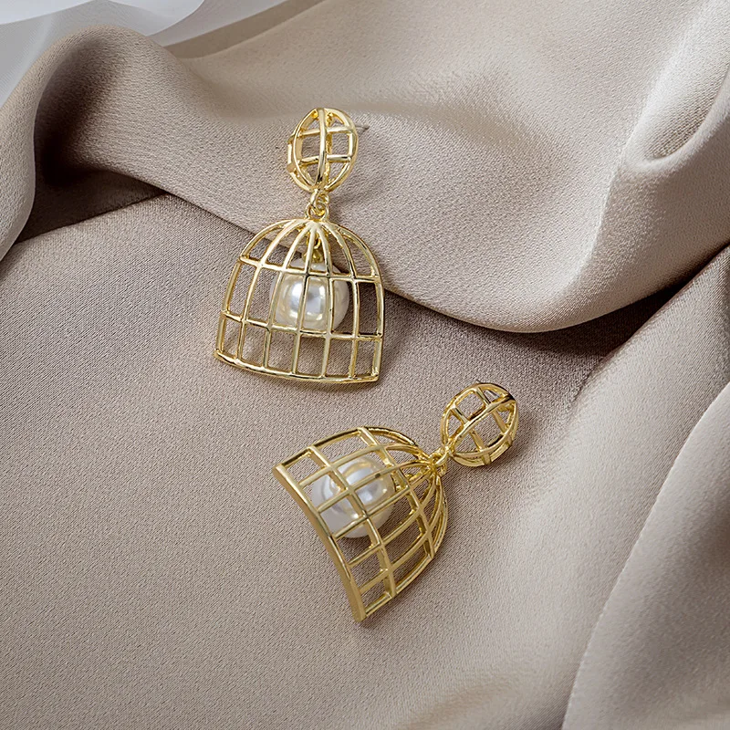 

LOVOACC Hyperbolic Hollow Birdcage Geometric Alloy Pendant Earrings for Women Ladies Simulated Pearl Earrings Cute Jewelry