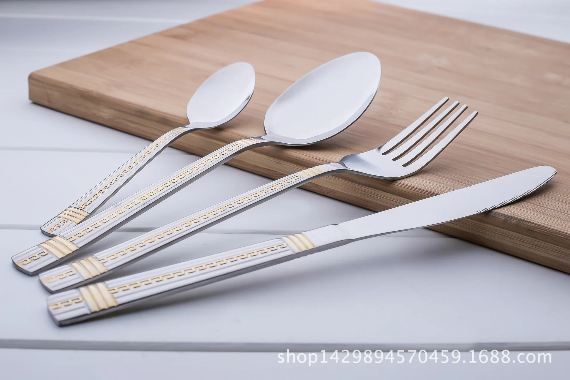 

4-piece gold-plated tableware stainless steel cutlery set four-piece outdoor tableware spoon