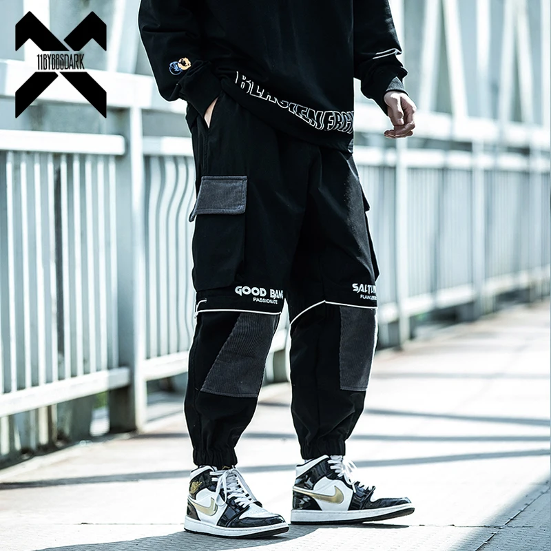 

11 BYBB'S темно в стиле хип-хоп брюки-карго человек уличной моды Цвет блока лоскутное спортивные штаны Harajuku Для мужчин брюки в стиле «панк» функ...