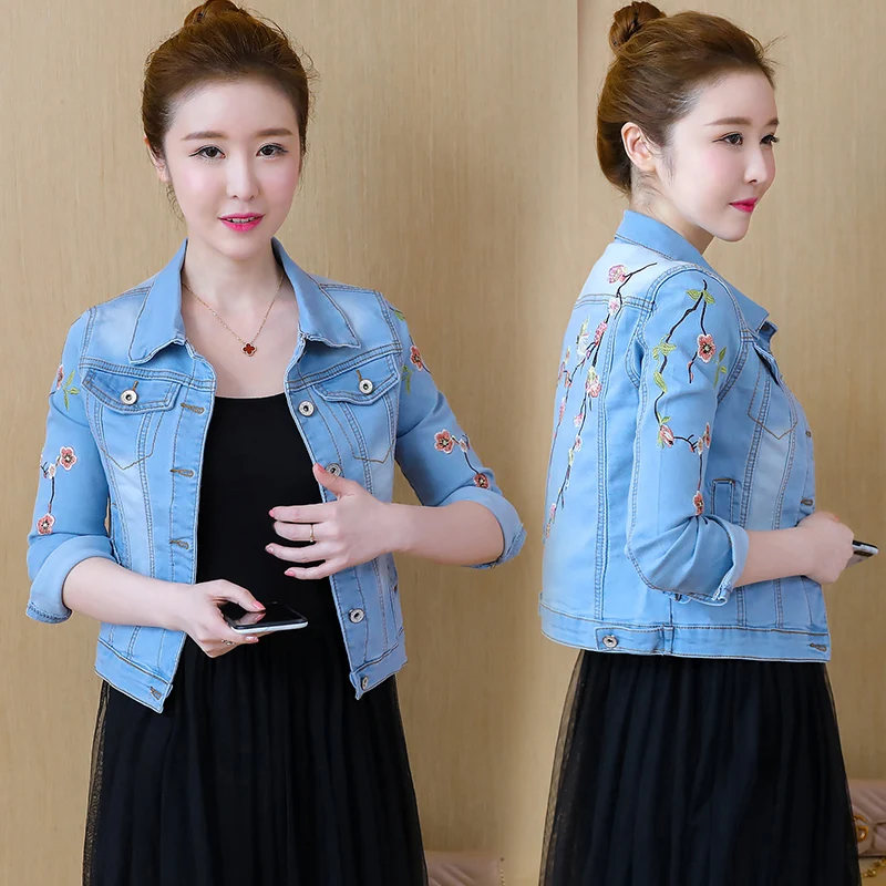 Куртка бомбер женская джинсовая с цветочной вышивкой элегантная верхняя одежда
