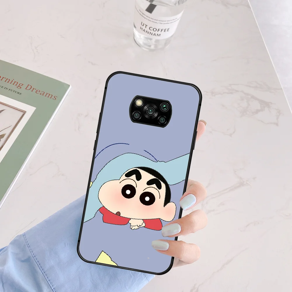 

Crayon Shin-Chan Phone Case Cover Hull For Xiaomi Mi A2 A3 8 9 SE 9T 10 10T Lite Pro Ultra Poco X3 black Hoesjes 3D Back Luxury