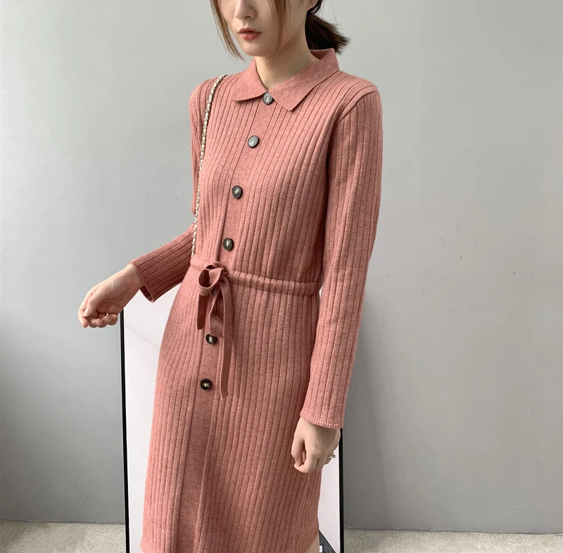 Женское шерстяное трикотажное платье миди черное облегающее с длинными рукавами