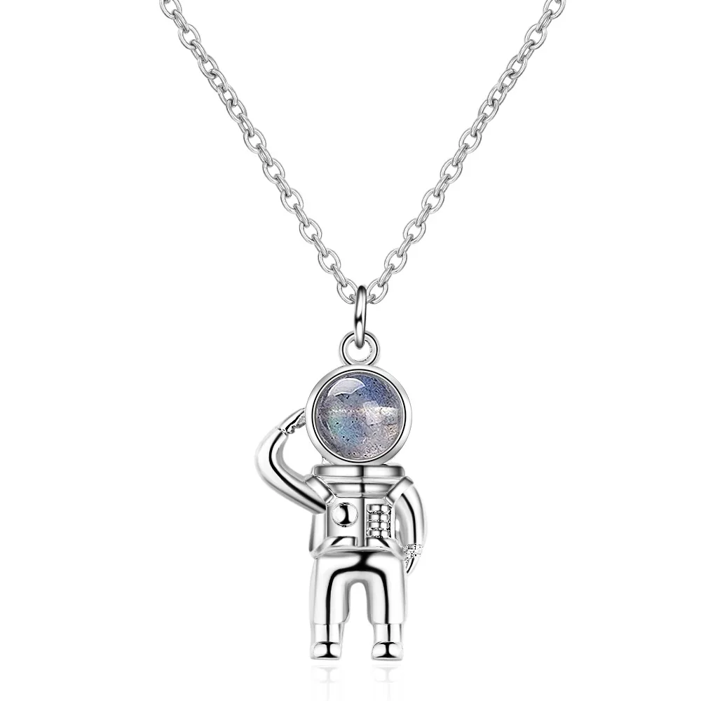 

Necklace Astronaut Creative Moonstone Pendant Men's and Women's Personality Fashion Accessories Short Clavicle Chain