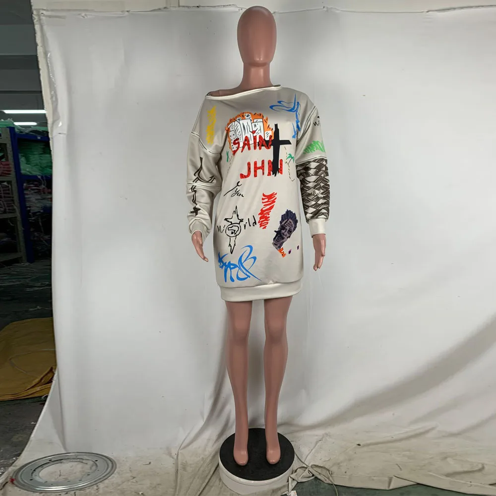 

Letter Print Streetwear Loose Sweatshirt 2021 Women Casual One Shoulder Long Sleeve Hoodie Autumn White Zipper Cut Out Pullover