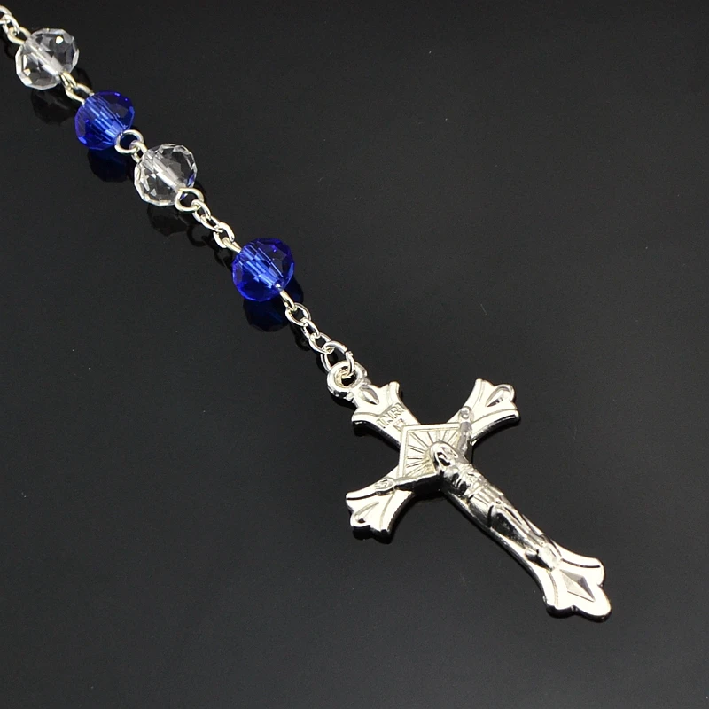 Ожерелье женское католическое серебристое с синим и белым кристаллом четки Девы