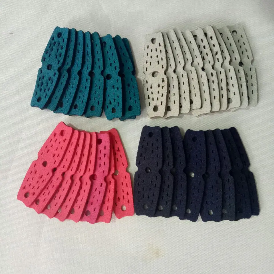 

20PCS Microfiber Leather Slingshots Pouches w/ muliti holes Outdoor Hunting Catapults pouches Bow Accessories Bands Pouches