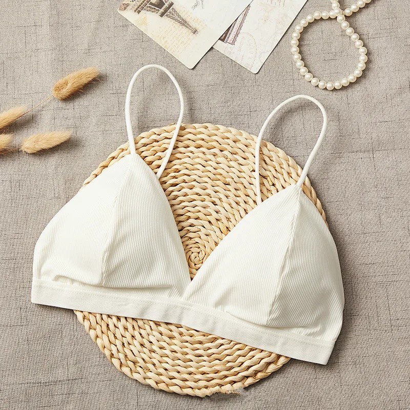 Бюстгальтер женский бесшовный с глубоким V образным вырезом и чашками пуш