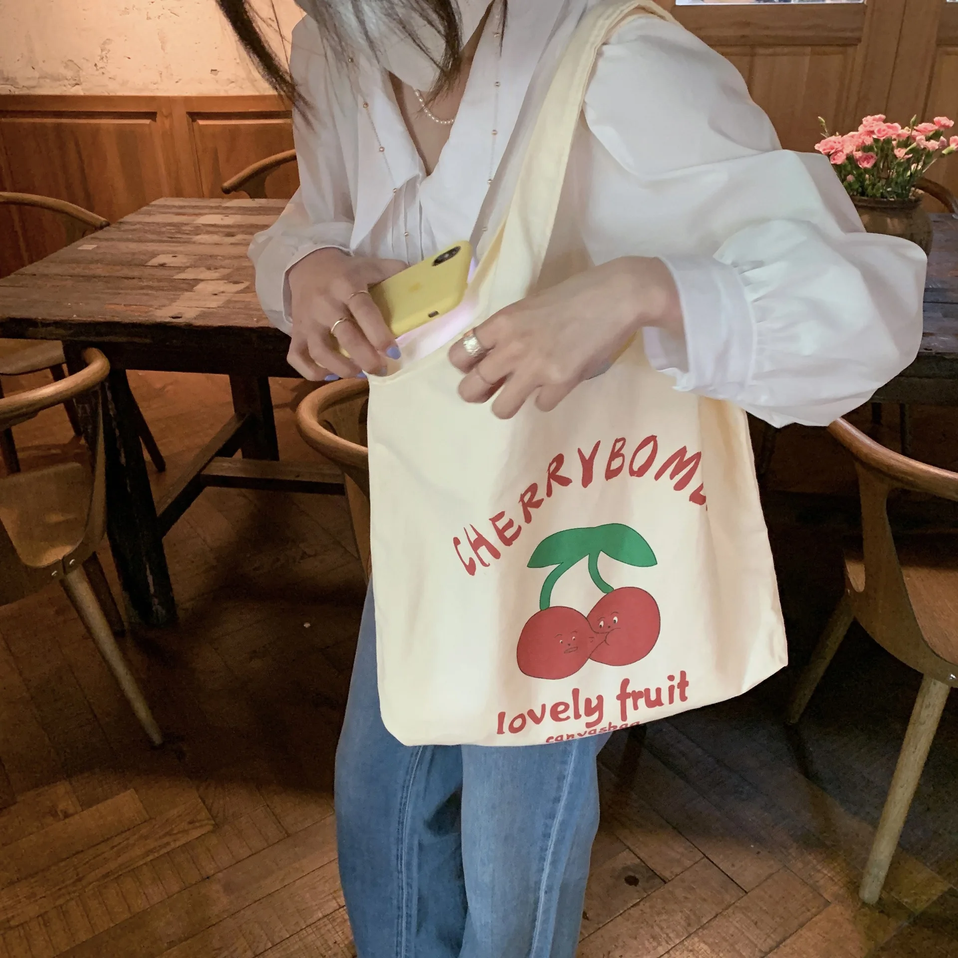 

W&G 2021 Handpainted Illustration Large Capacity Shoulder Bag Literary Student School Bag Cute Portable Canvas Shopping Bag