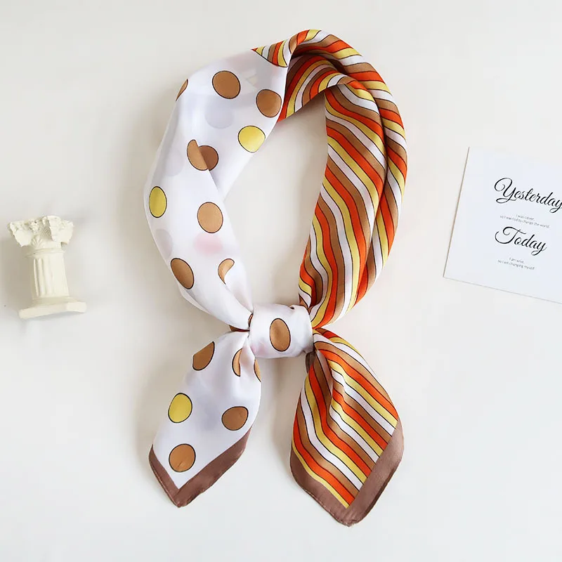 

2021 Summer Luxury Brand Silk Scarf Square Women Shawls And Wraps Fashion Office Small Hair Neck Hijabs Foulard Scarves 70*70cm