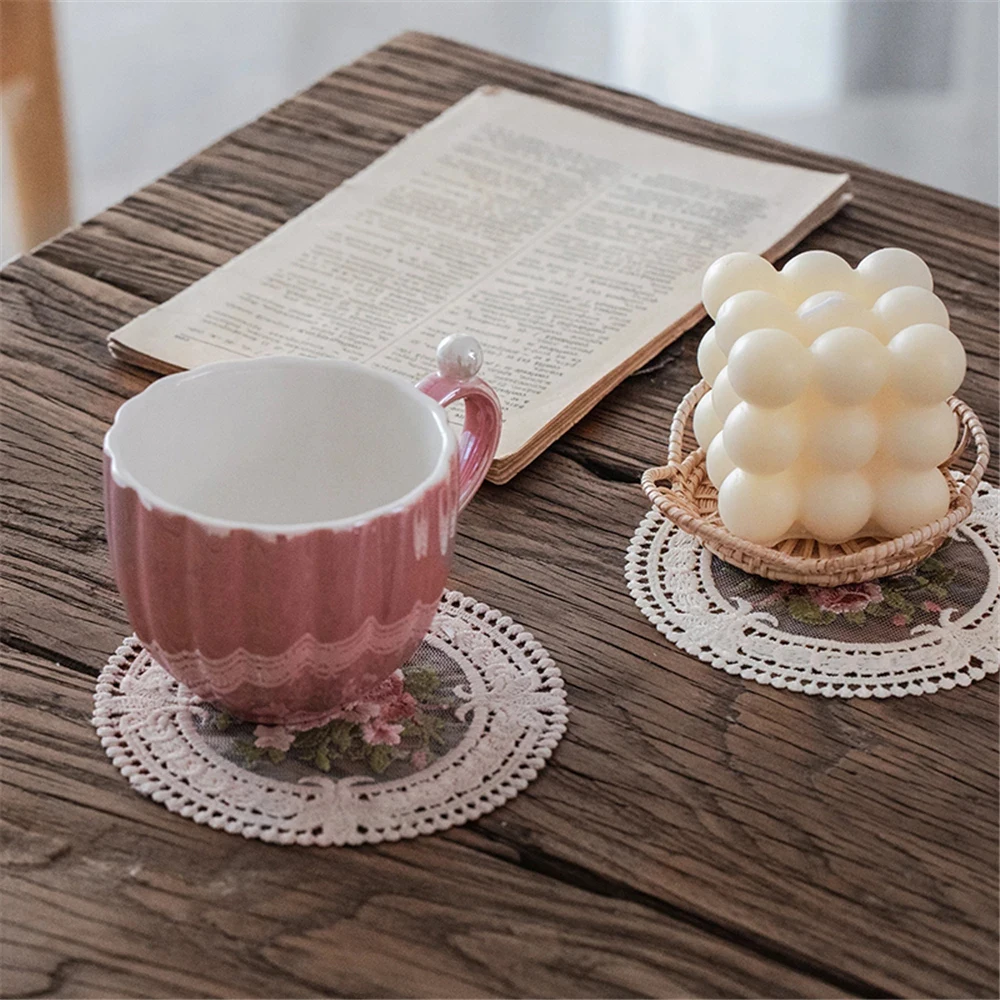 Винтажная кружевная подставка-Салфетка 12 см