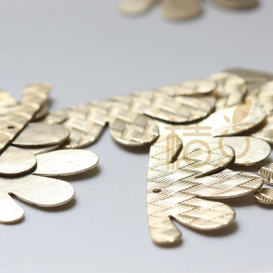 

Solid Raw Brass Single Side Textured Charm (4487C)